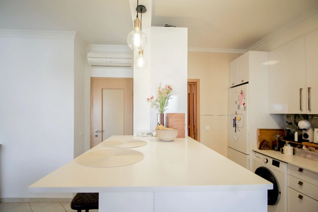 Apartamento T2 para Venda em Ferreiras Foto 19