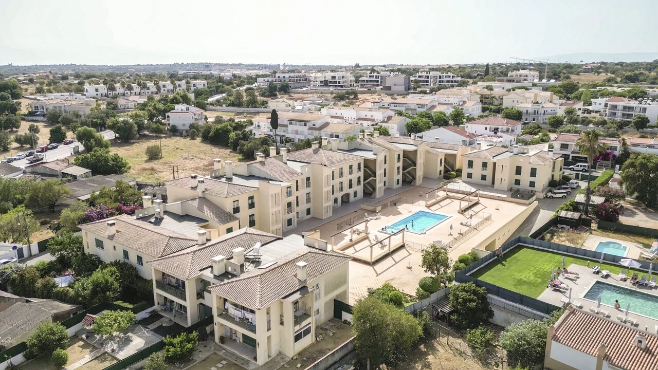 Apartamento T2 para Venda em Ferreiras Foto 39