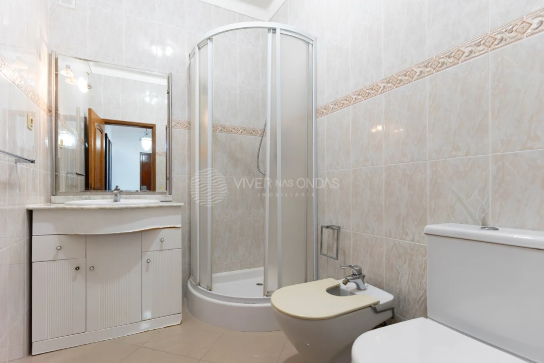 Apartamento T3 para Venda em Corroios Foto 23