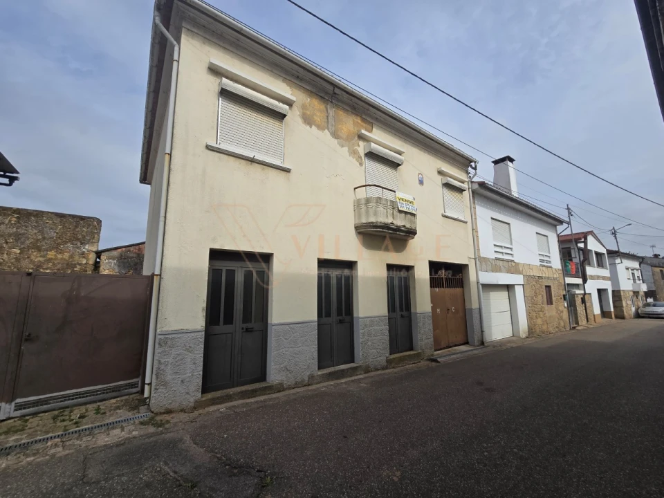 Moradia T3 para Venda em São Pedro da Torre Foto 1