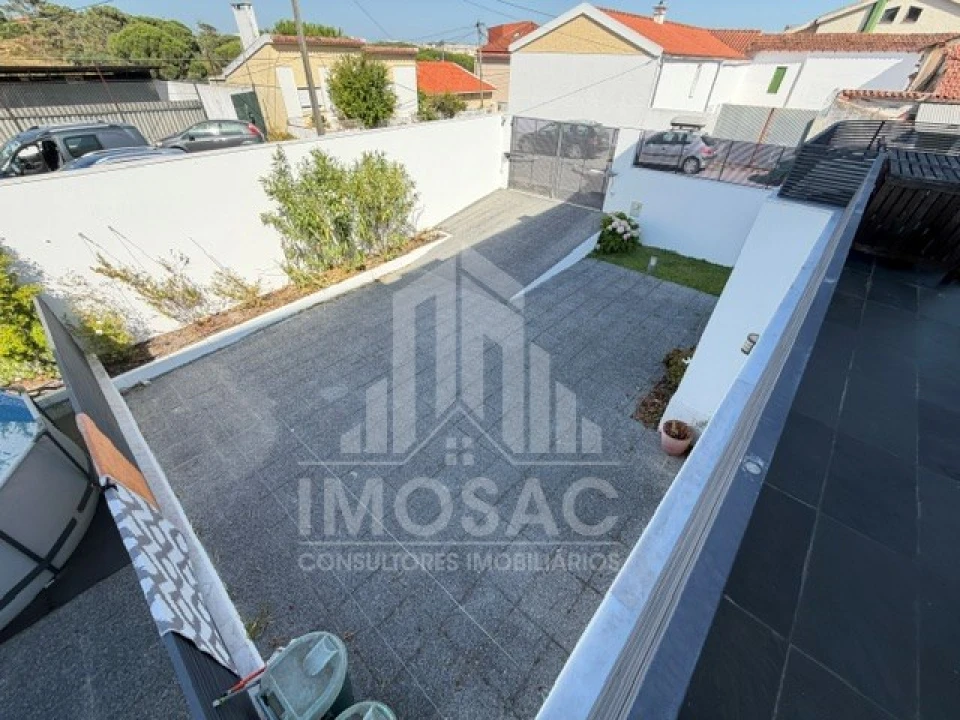 Moradia T3 para Venda em Loures Foto 14