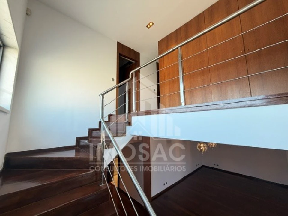 Moradia T3 para Venda em Loures Foto 25