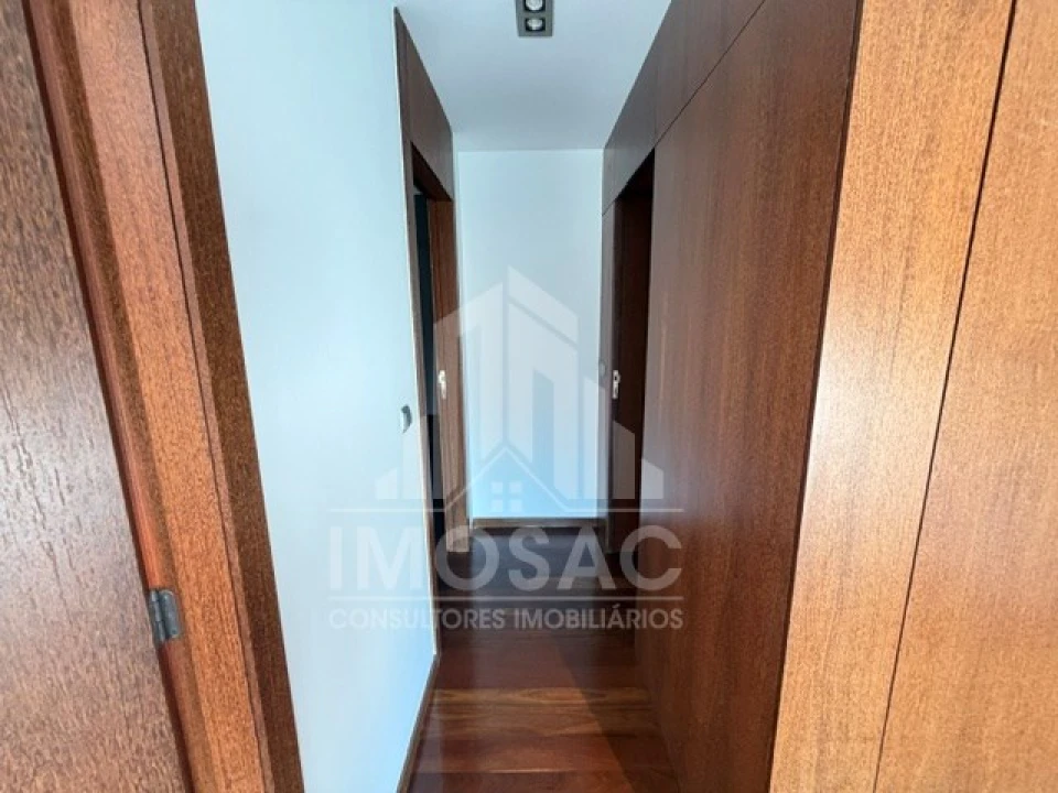Moradia T3 para Venda em Loures Foto 32