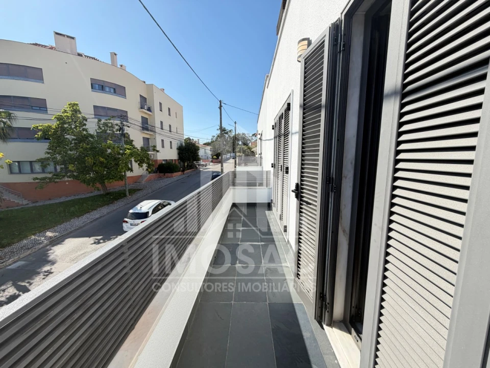 Moradia T3 para Venda em Loures Foto 37