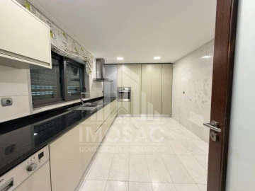 Moradia T3 para Venda em Loures