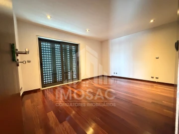 Moradia T3 para Venda em Loures