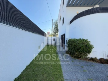 Moradia T3 para Venda em Loures