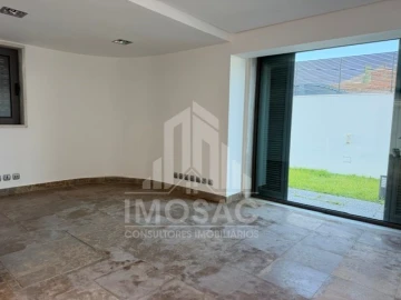 Moradia T3 para Venda em Loures