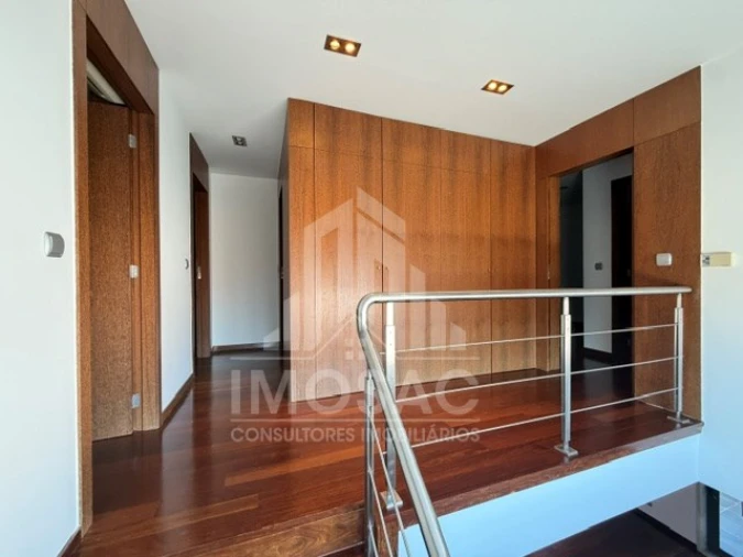 Moradia T3 para Venda em Loures Foto 12