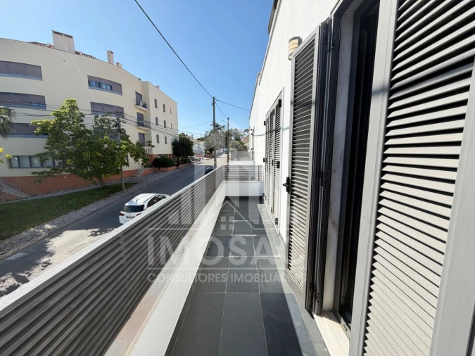 Moradia T3 para Venda em Loures Foto 37