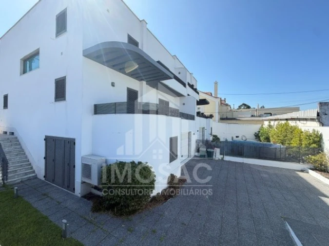 Moradia T3 para Venda em Loures Foto 36