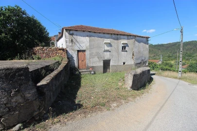 Moradia T4 para Venda em Pombeiro da Beira