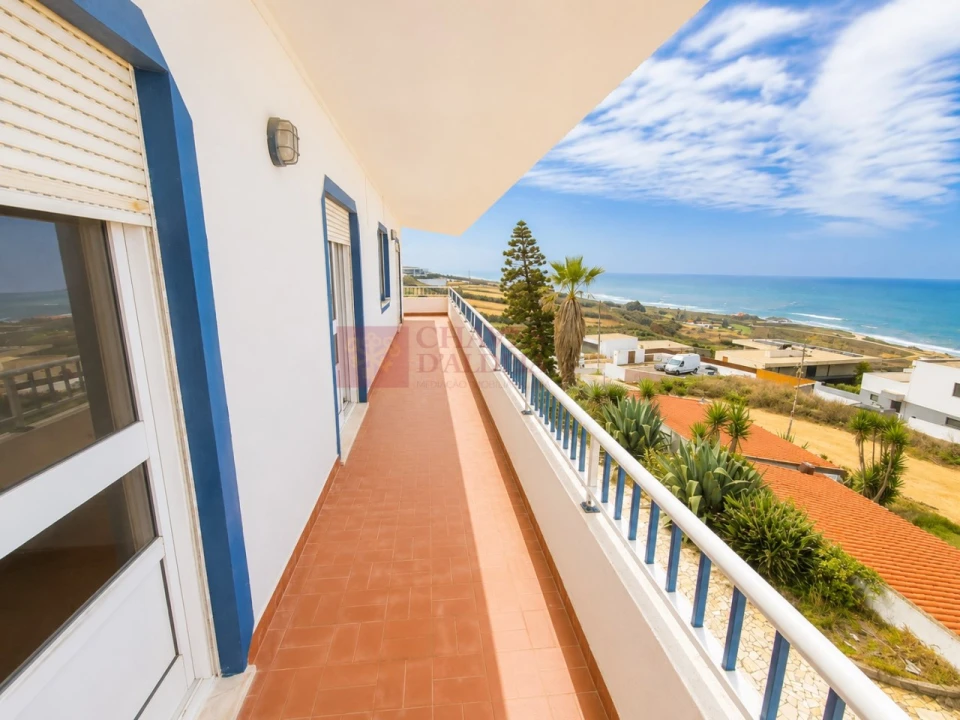 Moradia T8 para Venda em Ericeira Foto 30