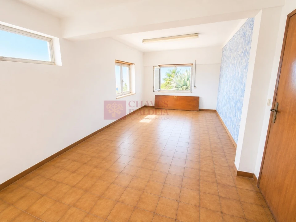 Moradia T8 para Venda em Ericeira Foto 34