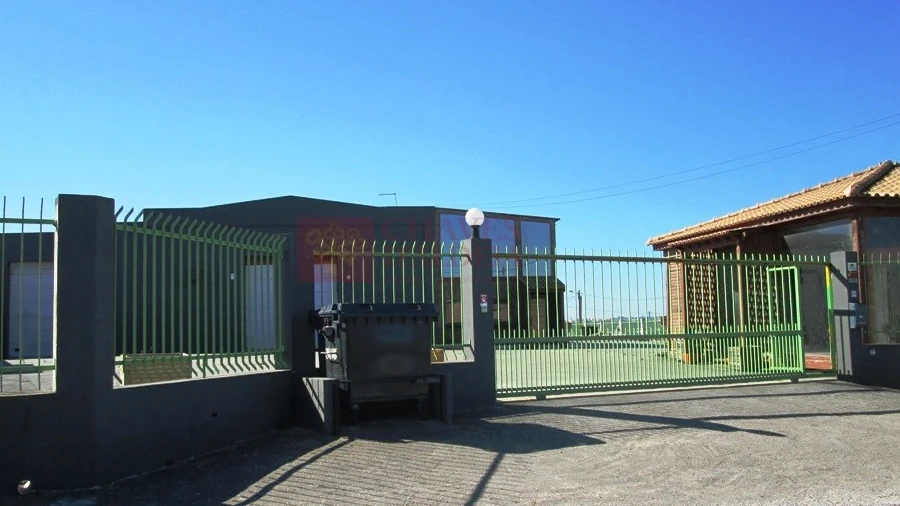 Armazém para Arrendamento em São Pedro da Cadeira