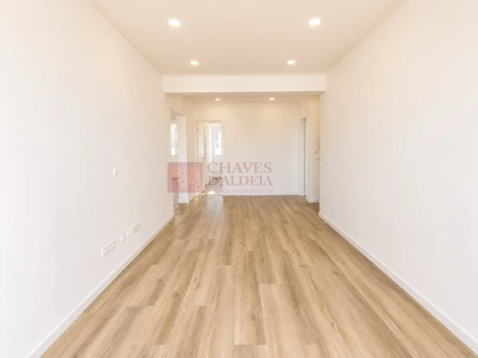 Apartamento T3 para Arrendamento em Ericeira Foto 3