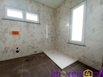 Moradia T4 para Venda em Ventosa