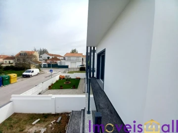 Moradia T4 para Venda em Ventosa