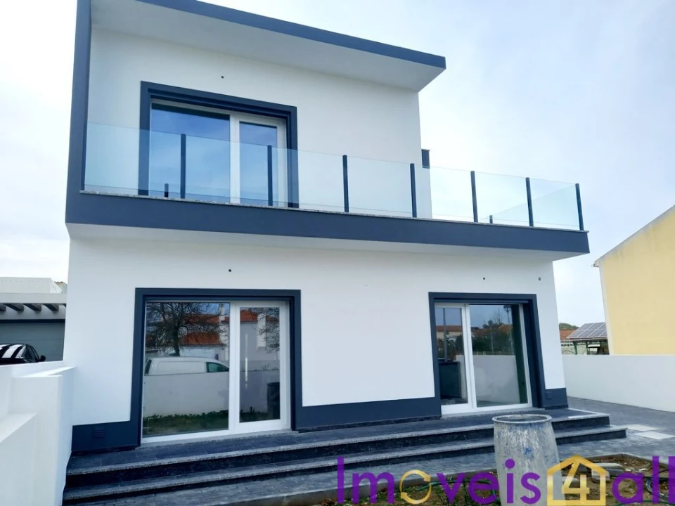 Moradia T4 para Venda em Ventosa Foto 1