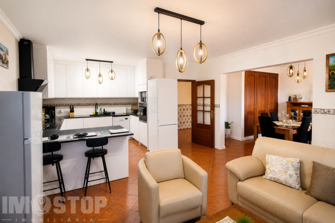 Moradia T3 para Venda em Amoreira da Gândara, Paredes do Bairro e Ancas Foto 1