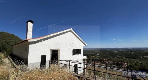 Moradia T2 para Venda em Alpedrinha