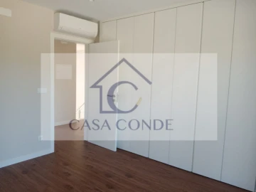 Moradia T4 para Venda em Azeitão (São Lourenço e São Simão)