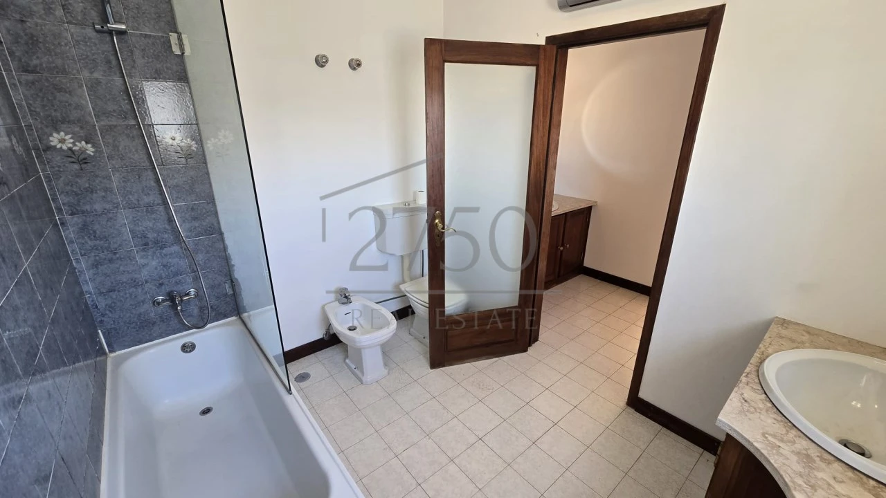 Apartamento T3 para Venda em Oeiras e São Julião da Barra, Paço de Arcos e Caxias Foto 14