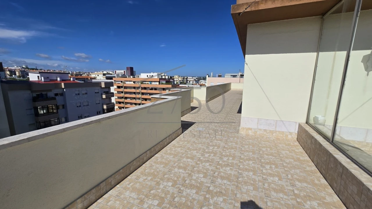 Apartamento T3 para Venda em Oeiras e São Julião da Barra, Paço de Arcos e Caxias Foto 20