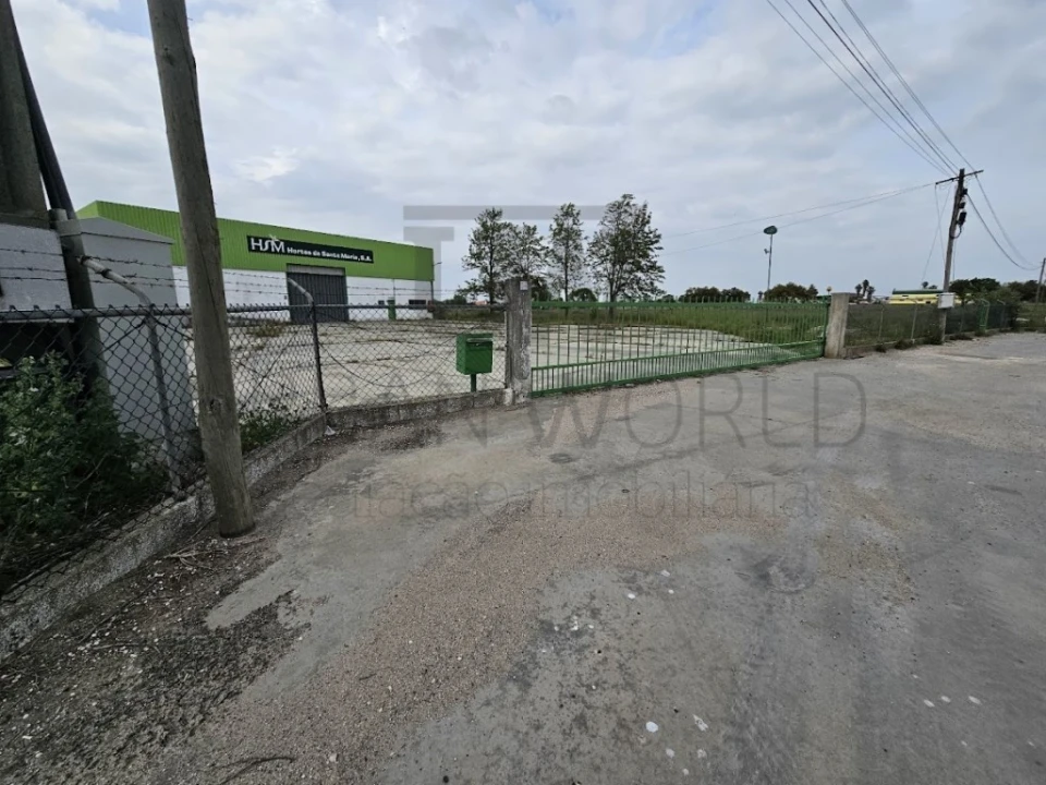 Armazém para Venda em Salvaterra de Magos e Foros de Salvaterra Foto 13