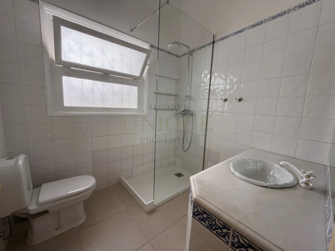 Apartamento T4 para Venda em Lagos (São Sebastião e Santa Maria) Foto 15
