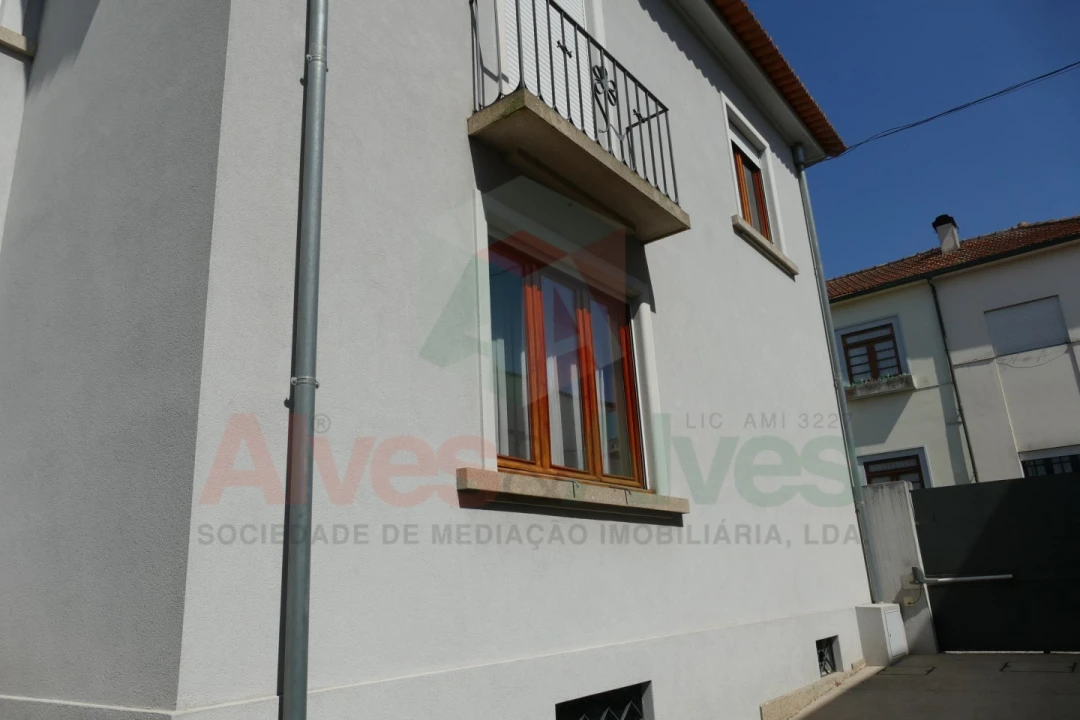 Moradia T4 para Venda em Paranhos Foto 21