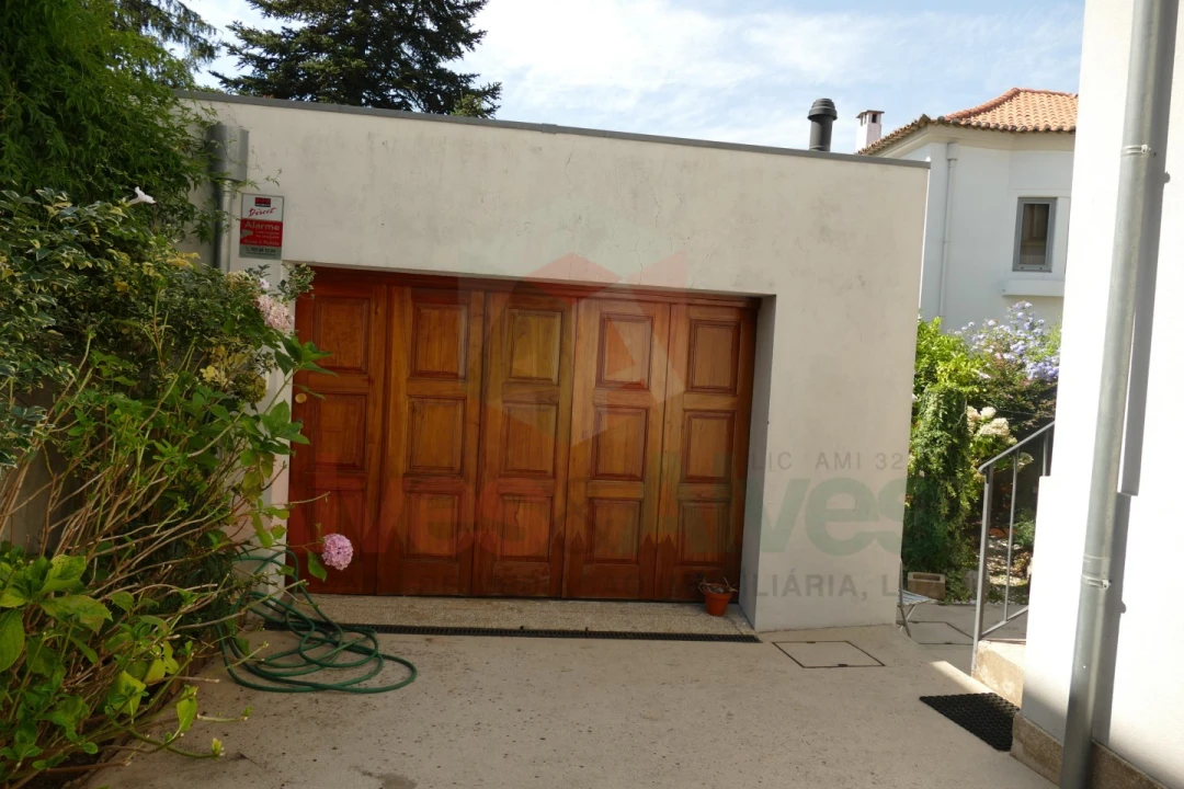Moradia T4 para Venda em Paranhos Foto 25