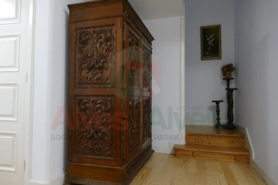 Moradia T4 para Venda em Paranhos
