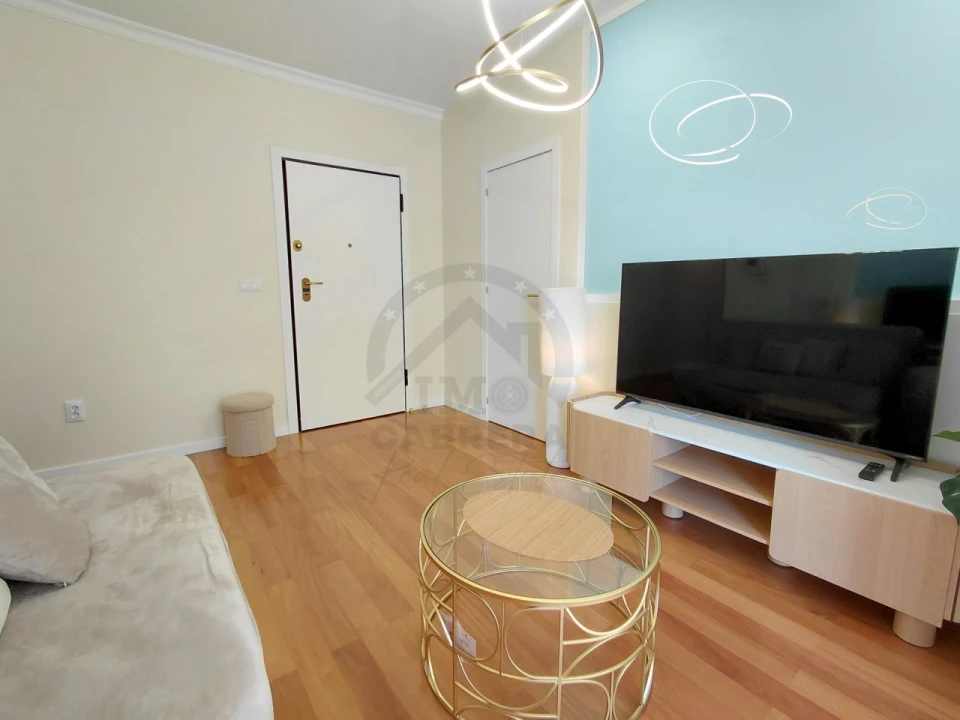 Apartamento T1 para Venda em Caniço Foto 6