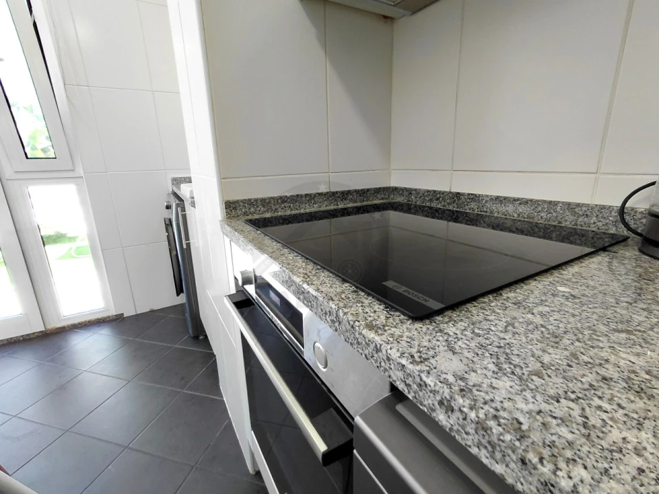 Apartamento T1 para Venda em Caniço Foto 11