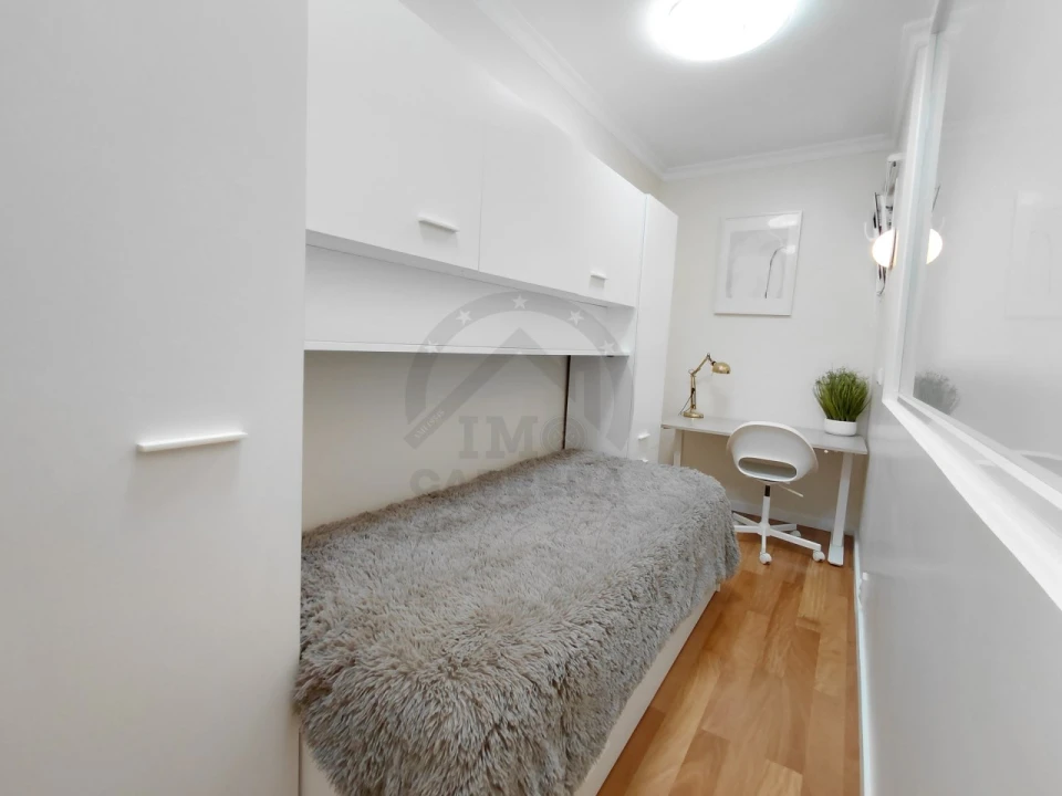 Apartamento T1 para Venda em Caniço Foto 23