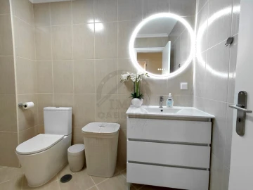 Apartamento T1 para Venda em Caniço