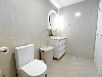 Apartamento T1 para Venda em Caniço