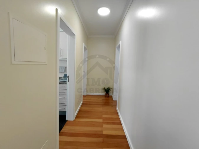 Apartamento T1 para Venda em Caniço Foto 8
