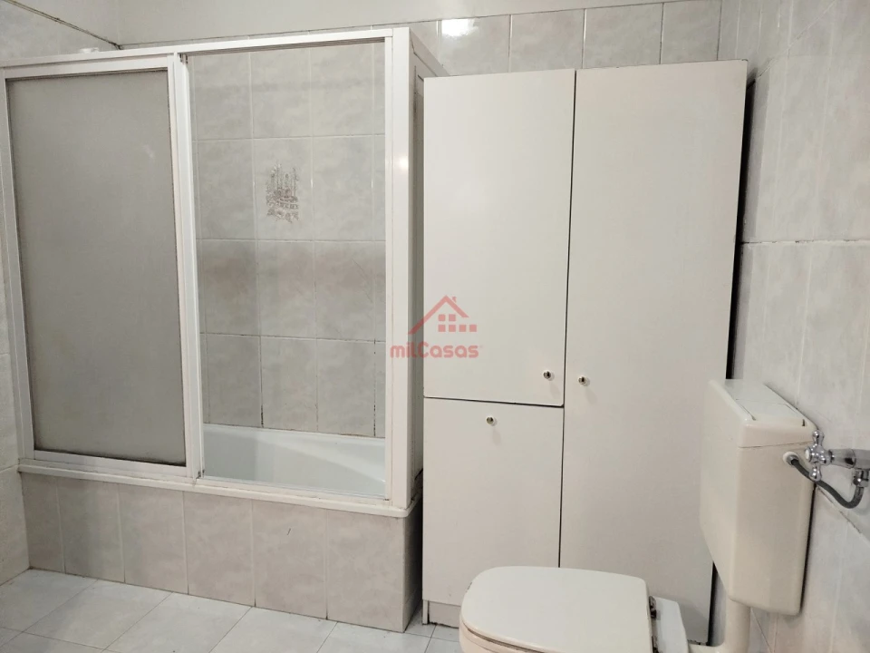 Apartamento T2 para Venda em Algueirão-Mem Martins Foto 10