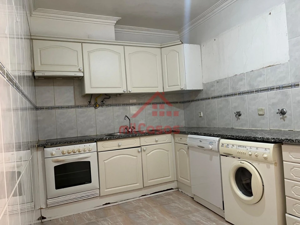 Apartamento T2 para Venda em Algueirão-Mem Martins Foto 16