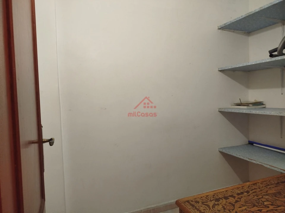 Apartamento T2 para Venda em Algueirão-Mem Martins Foto 18