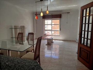 Apartamento T2 para Venda em Algueirão-Mem Martins