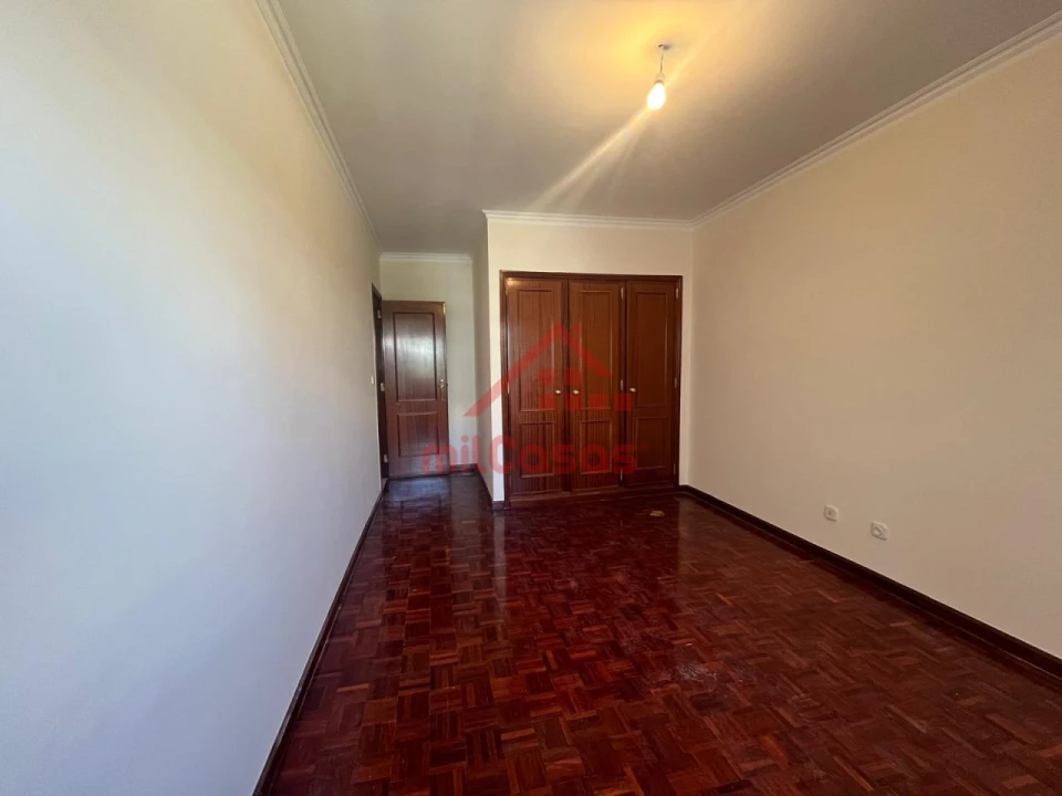 Apartamento T2 para Venda em Algueirão-Mem Martins Foto 7