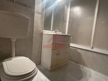 Apartamento T2 para Venda em Algueirão-Mem Martins