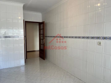 Apartamento T2 para Venda em Algueirão-Mem Martins