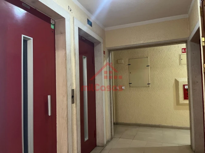 Apartamento T2 para Venda em Algueirão-Mem Martins Foto 19