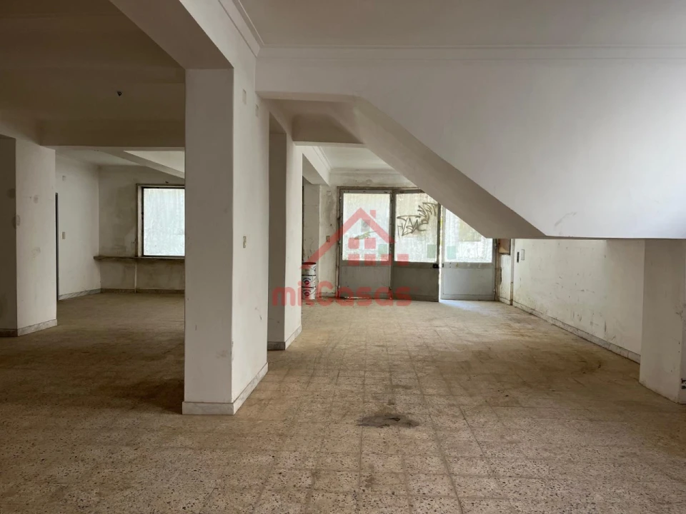 Loja para Venda em Agualva e Mira-Sintra Foto 7