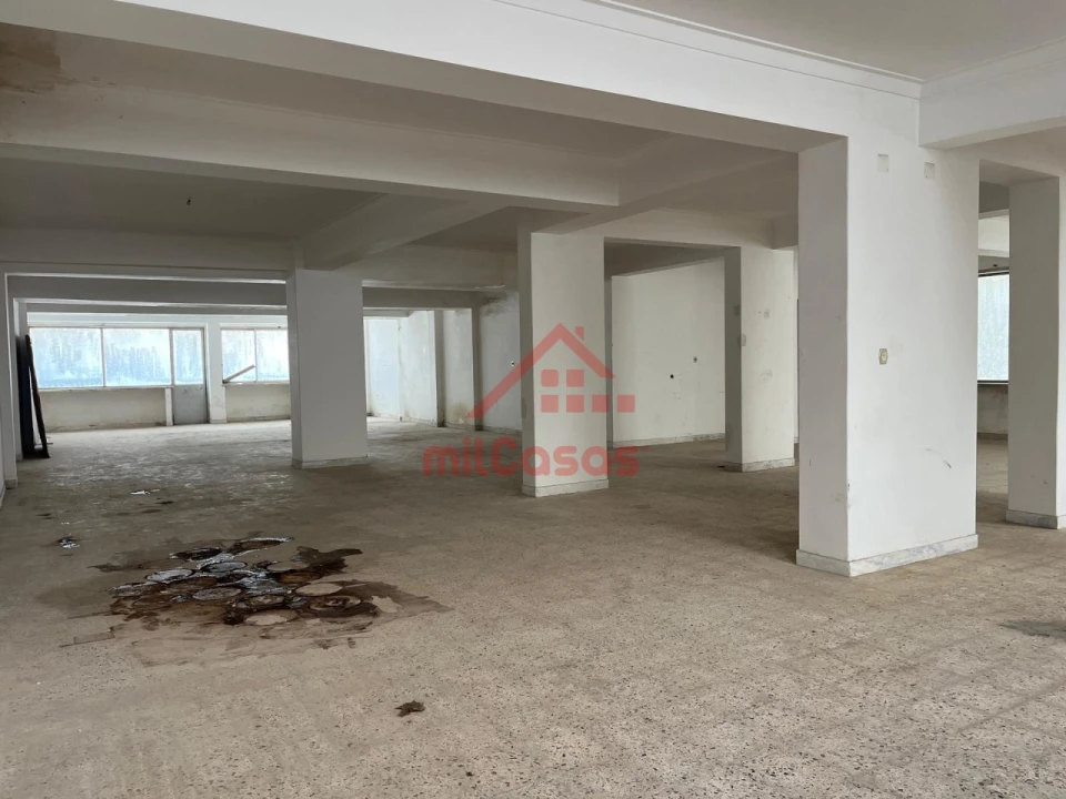 Loja para Venda em Agualva e Mira-Sintra Foto 10