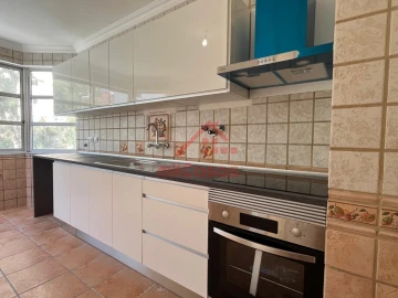 Apartamento T3 para Venda em Algueirão-Mem Martins